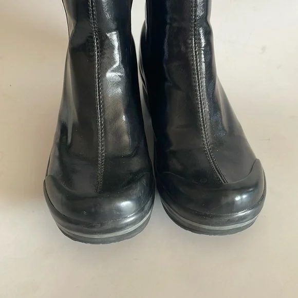 Dansko Womens Vail Black Coated Canvas Outdoor Ankle Rain Boots size 36 EU - Picture 3 of 10